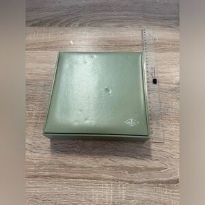 Authentic Collectable Van Cleef & Arpels Elegant Jewelry Box - Black and Green